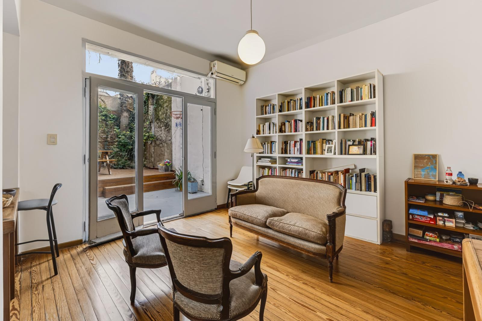 7919905_81822895692823272924454784609342763596471973131747645048288432887488744603869